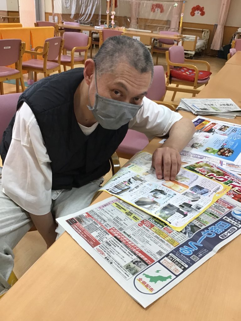 本日の芸能ニュースは