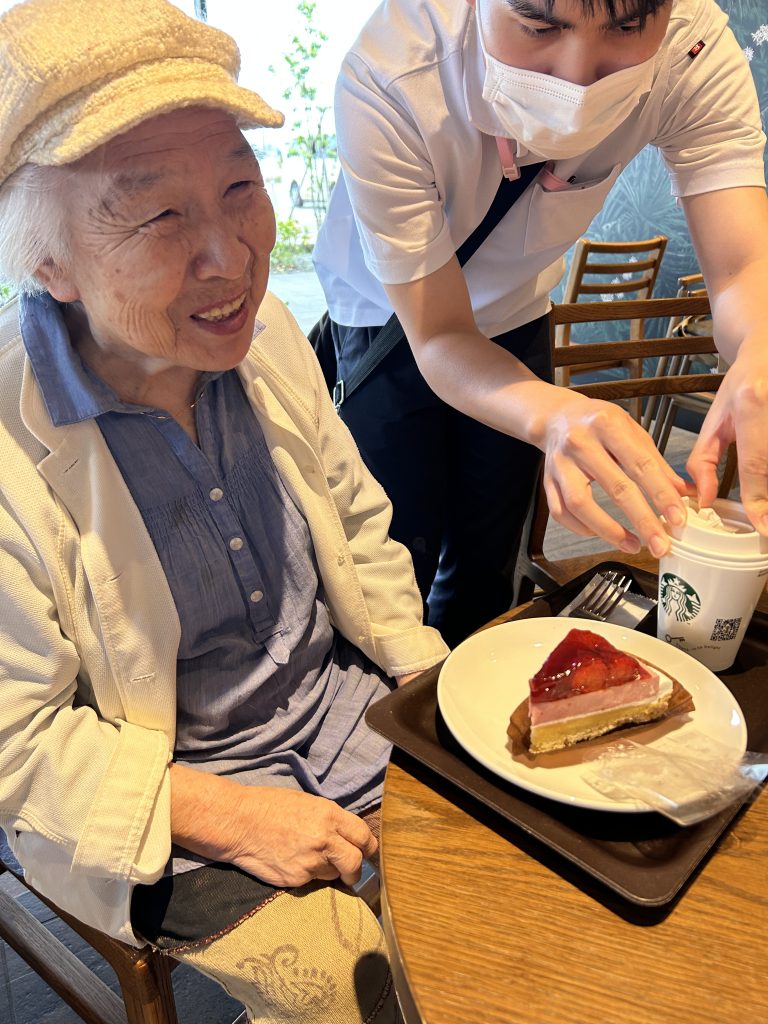 スタバに行ってきました②