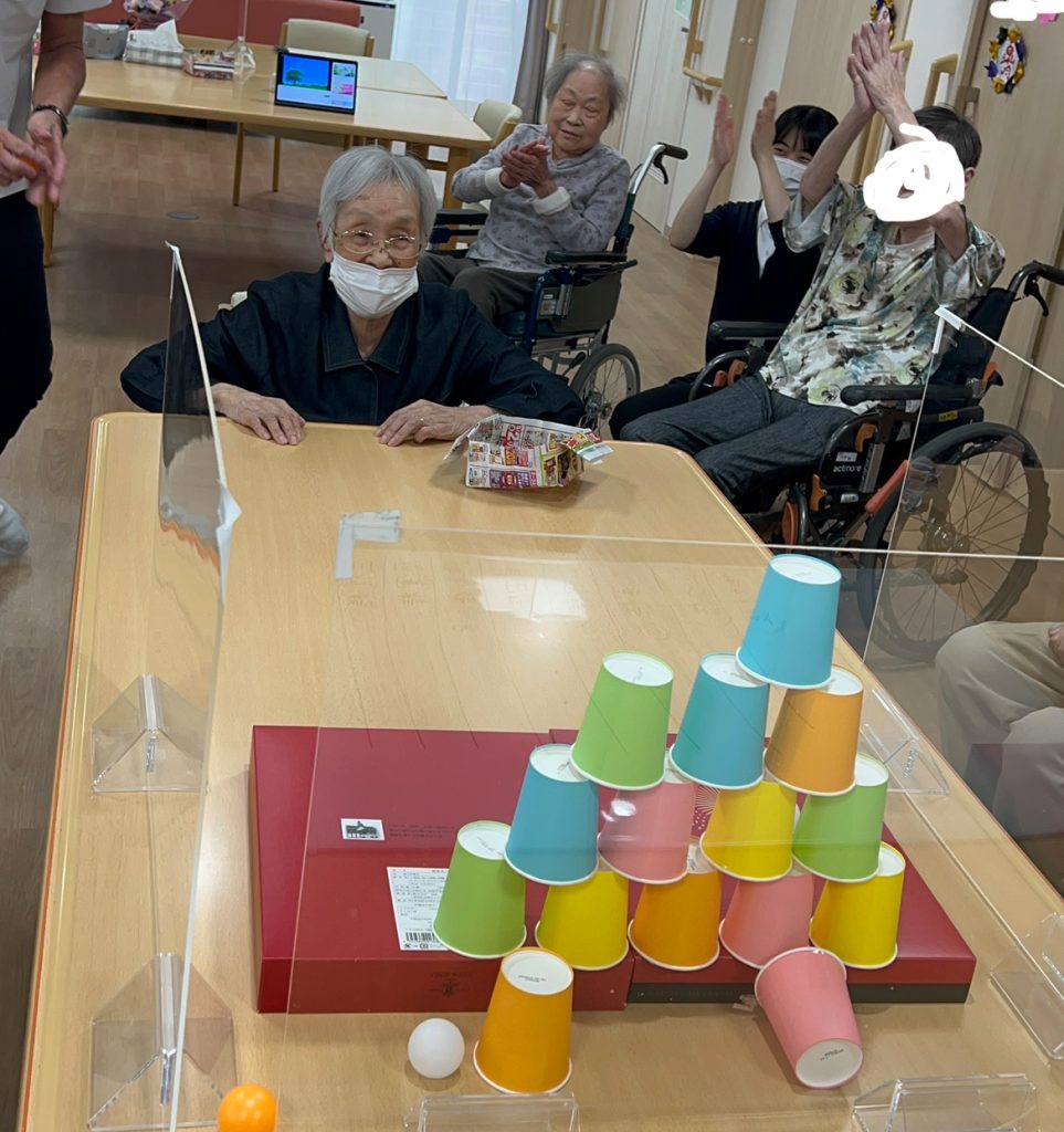 紙コップ倒しゲーム！看多機てらお