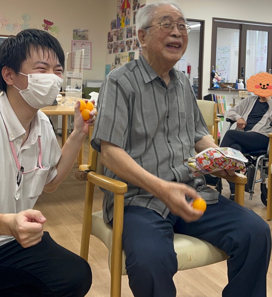 ホワイトボードめがけて!!🔥看多機てらお