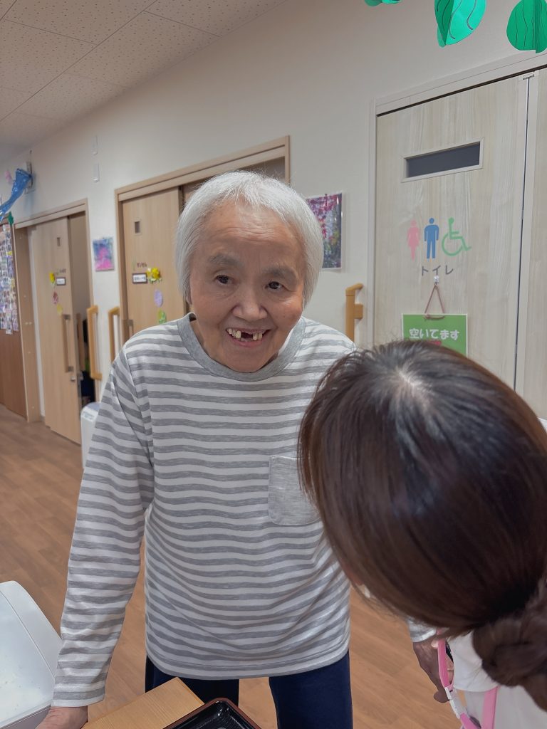 目線!お願いしますぅぅぅ(´;ω;`) 看多機てらお