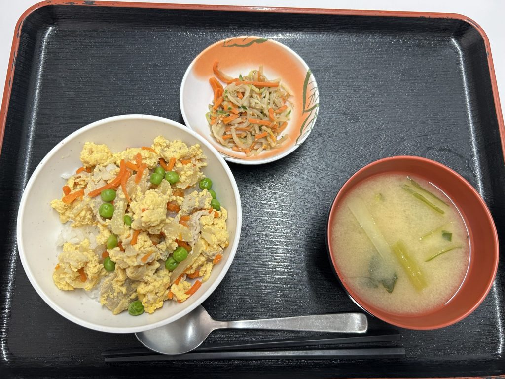 たにん丼🍚上木戸デイ
