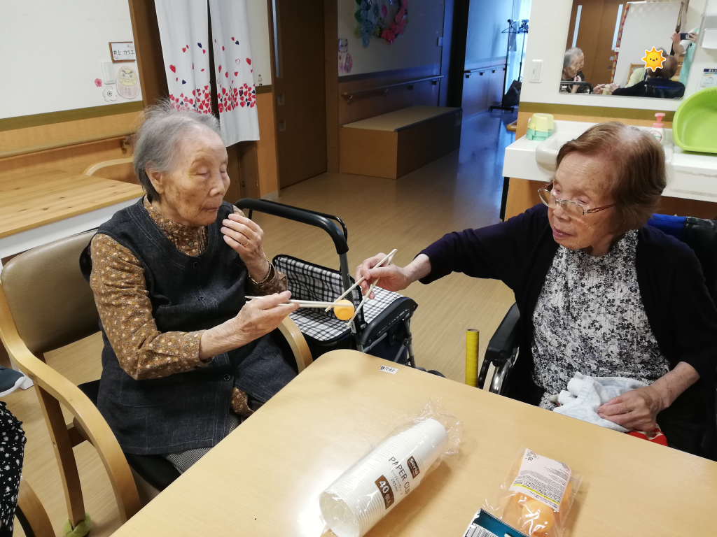 割り箸でピンポン玉チャレンジ🏓✨