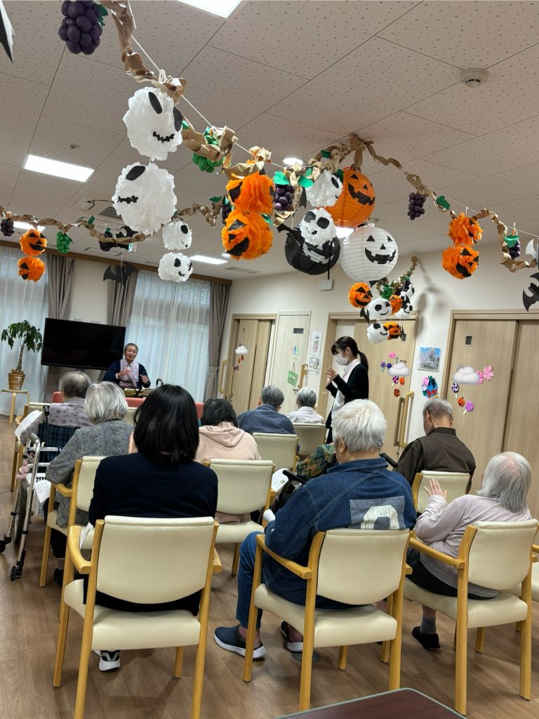 秋のギター演奏会🎸 看多機てらお