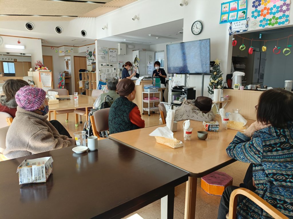 歌って良いですね〜(*´･д･)θ～♪