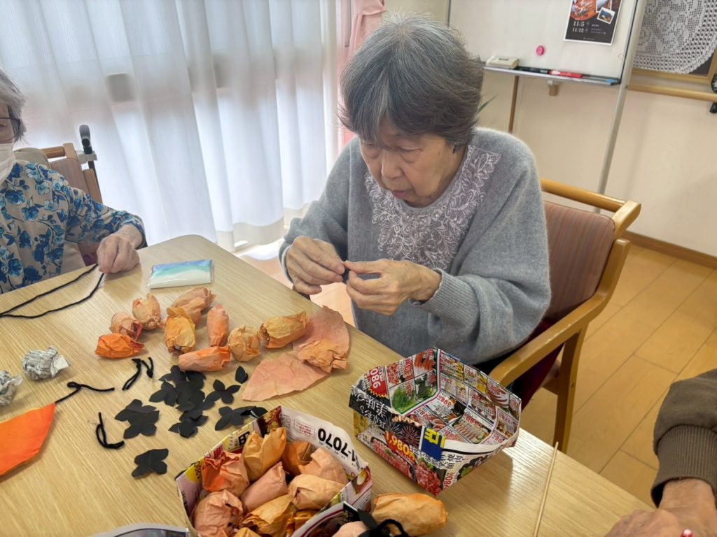 干し柿の壁面作り