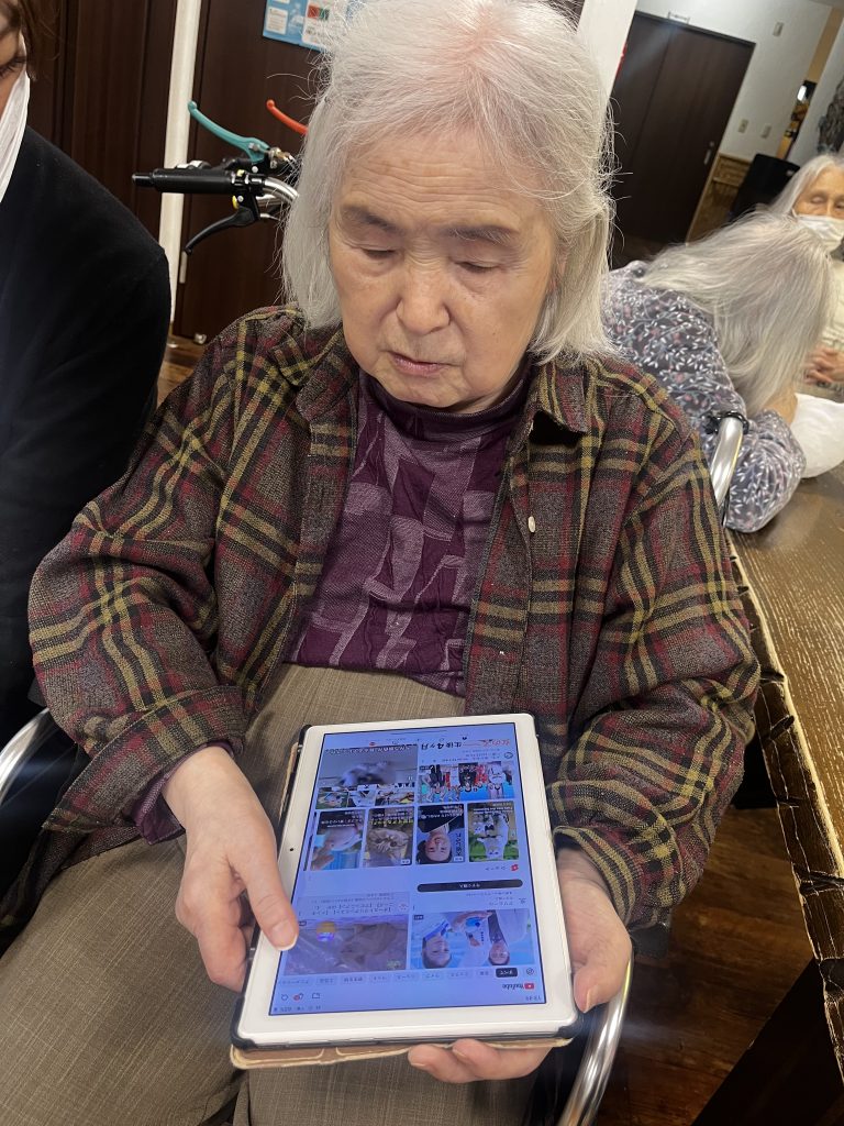 昼食後の余暇時間には☺️