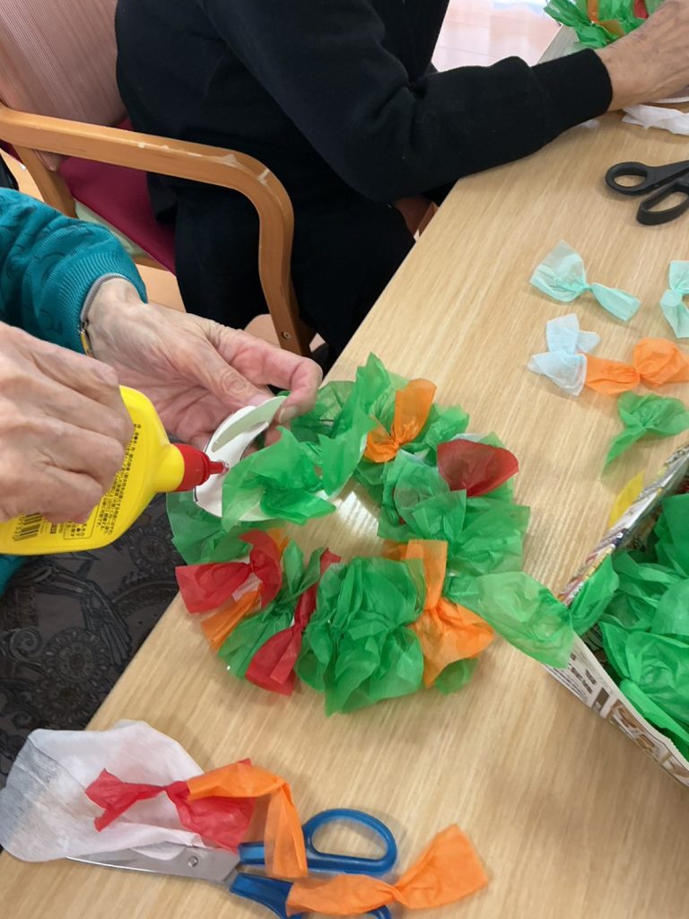 クラフトレク　クリスマスリース作り