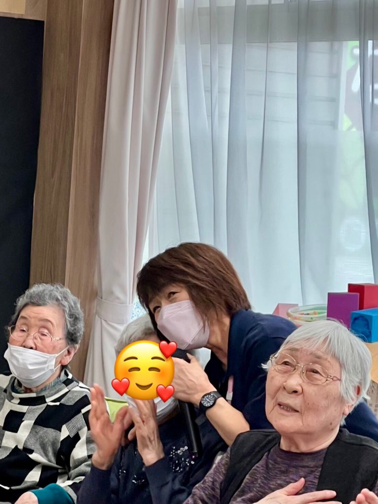 みんなで歌うと楽しいな〜🥰